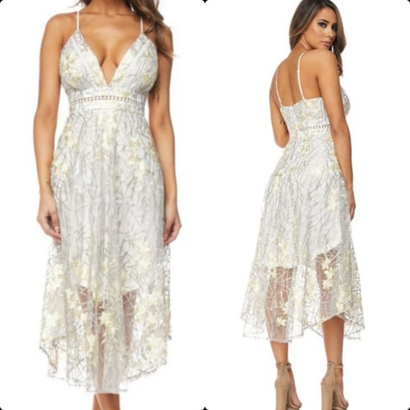 Dresses & Skirts - 💋Lace maxi dress 💋